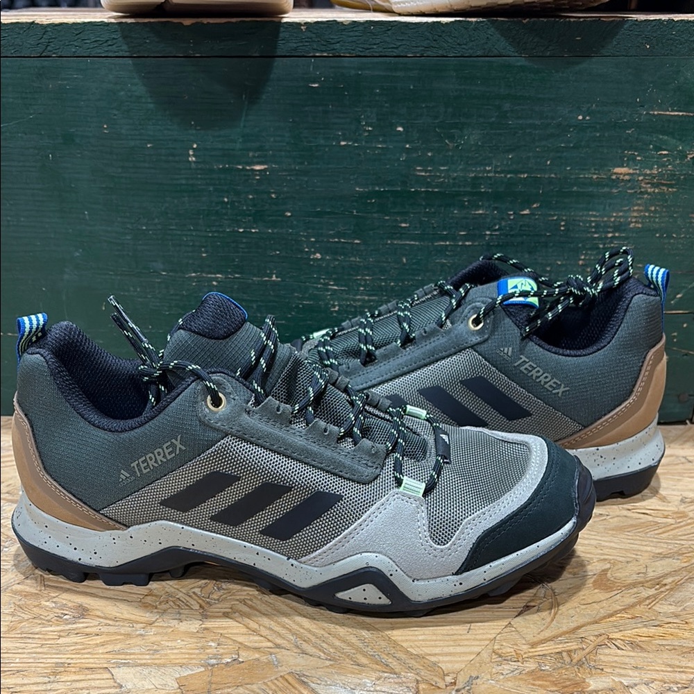adidas Terrex tan, black and green Sneakers